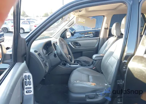 2006 Ford Escape Xlt/Xlt Sport from USA, damaged, VIN 1FMCU03196KD55408